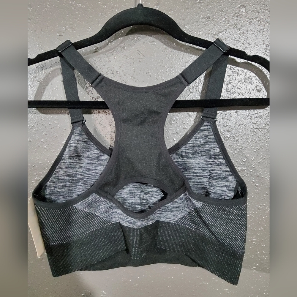Avia Sports bra - Picture 2 of 4